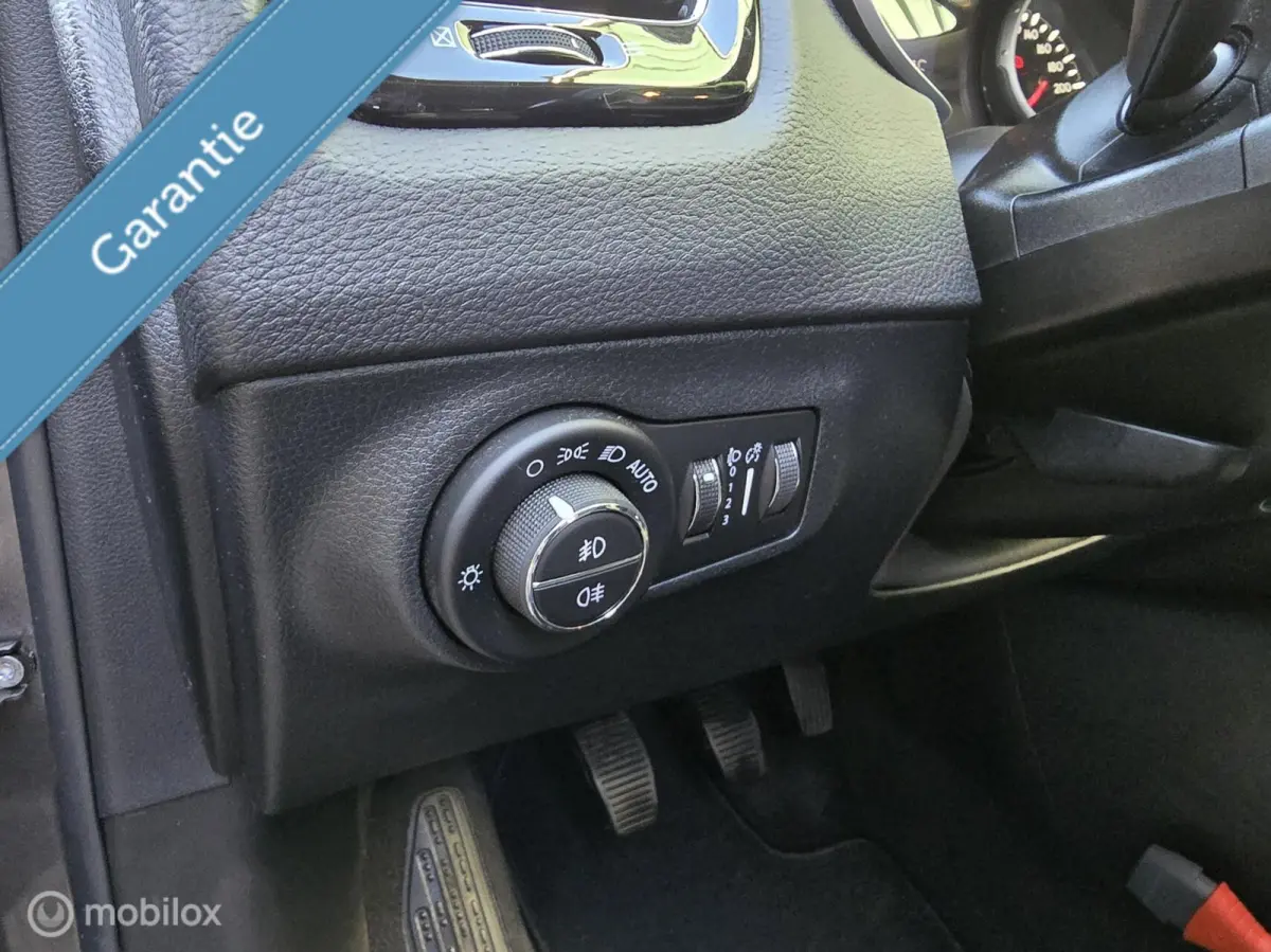 1.4 MultiAir Opening Edition Plus/18INCH/NAVI