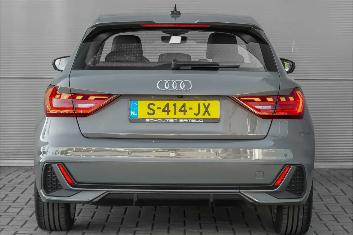 30 TFSI S Edition Parkeerhulp Camera CarPlay