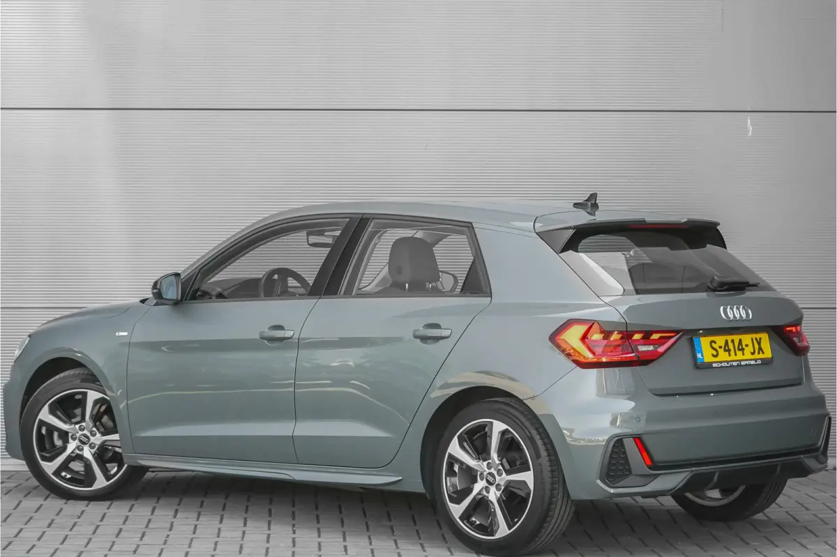 30 TFSI S Edition Parkeerhulp Camera CarPlay