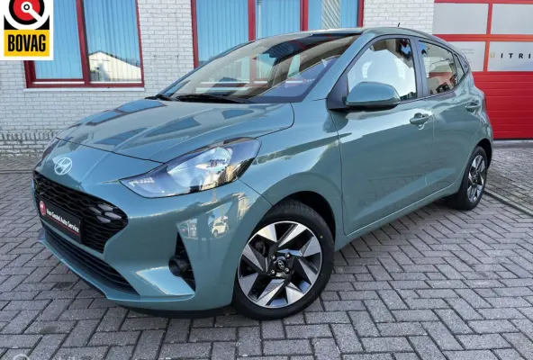 1.0 AUTOMAAT/CAMERA/CRUISE/NAVI