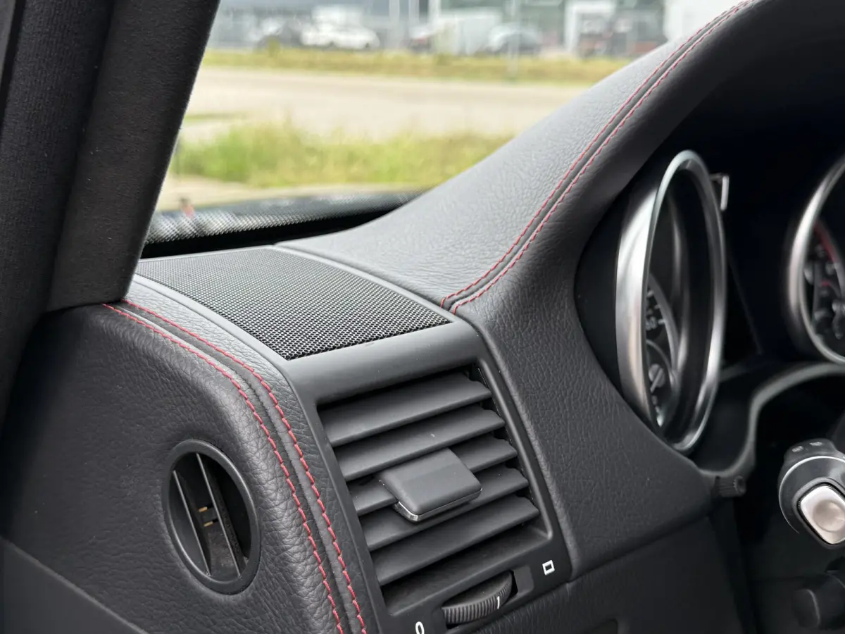 350 Bluetec Designo | Trekhaak | Distronic | HarmanKardon | LED | Camera | Sfeerverlichting | Dodehoekassistent | Schuifdak | Alcantara Hemel