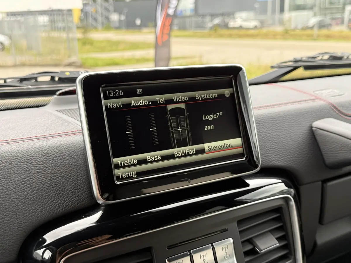 350 Bluetec Designo | Trekhaak | Distronic | HarmanKardon | LED | Camera | Sfeerverlichting | Dodehoekassistent | Schuifdak | Alcantara Hemel