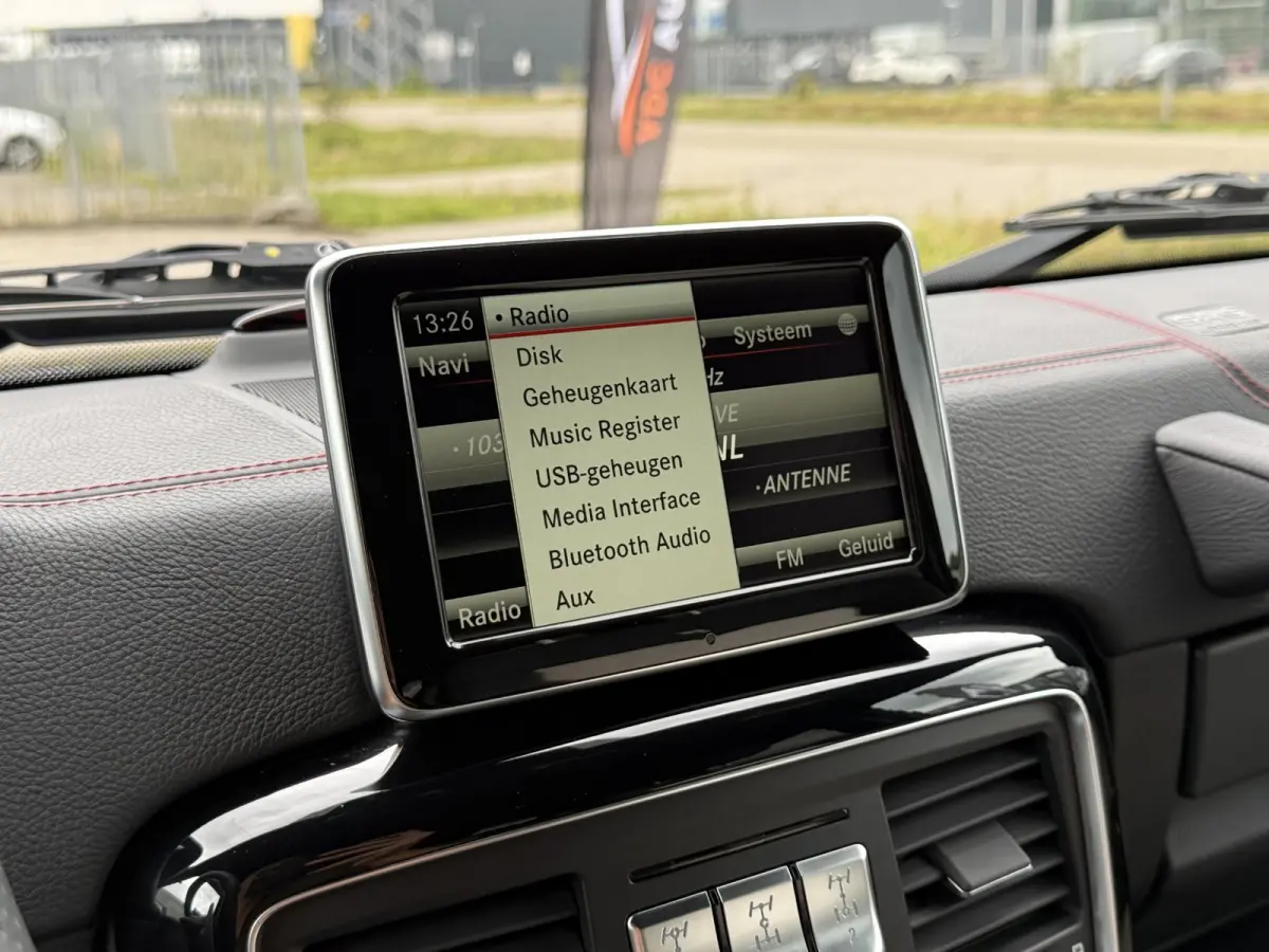 350 Bluetec Designo | Trekhaak | Distronic | HarmanKardon | LED | Camera | Sfeerverlichting | Dodehoekassistent | Schuifdak | Alcantara Hemel
