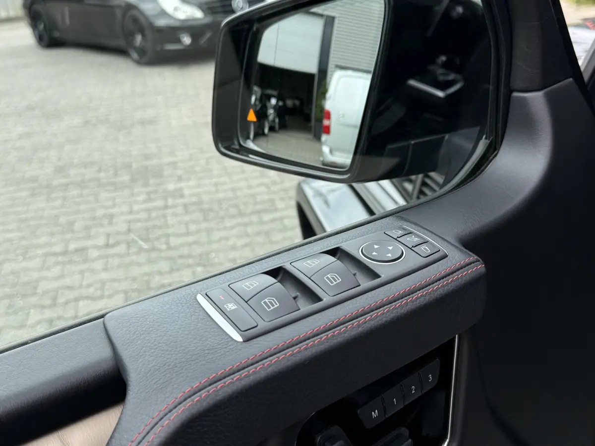 350 Bluetec Designo | Trekhaak | Distronic | HarmanKardon | LED | Camera | Sfeerverlichting | Dodehoekassistent | Schuifdak | Alcantara Hemel