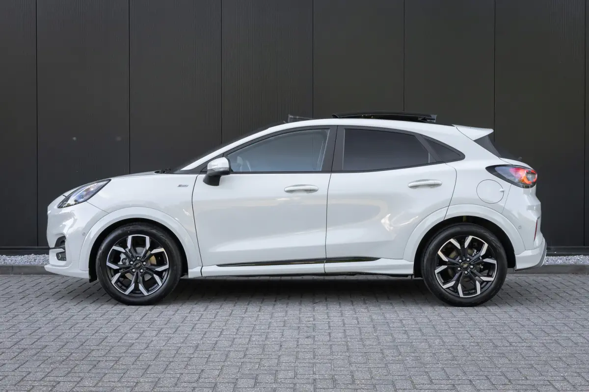 1.0 155pk EcoBoost ST-Line X | Panoramadak | Adaptieve cruise | B&O Audio | Winter-pack | Camera | Dodehoek detectie | 18 INCH