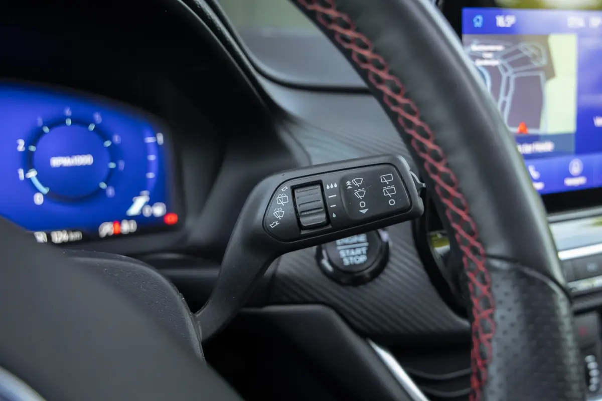 1.0 155pk EcoBoost ST-Line X | Panoramadak | Adaptieve cruise | B&O Audio | Winter-pack | Camera | Dodehoek detectie | 18 INCH