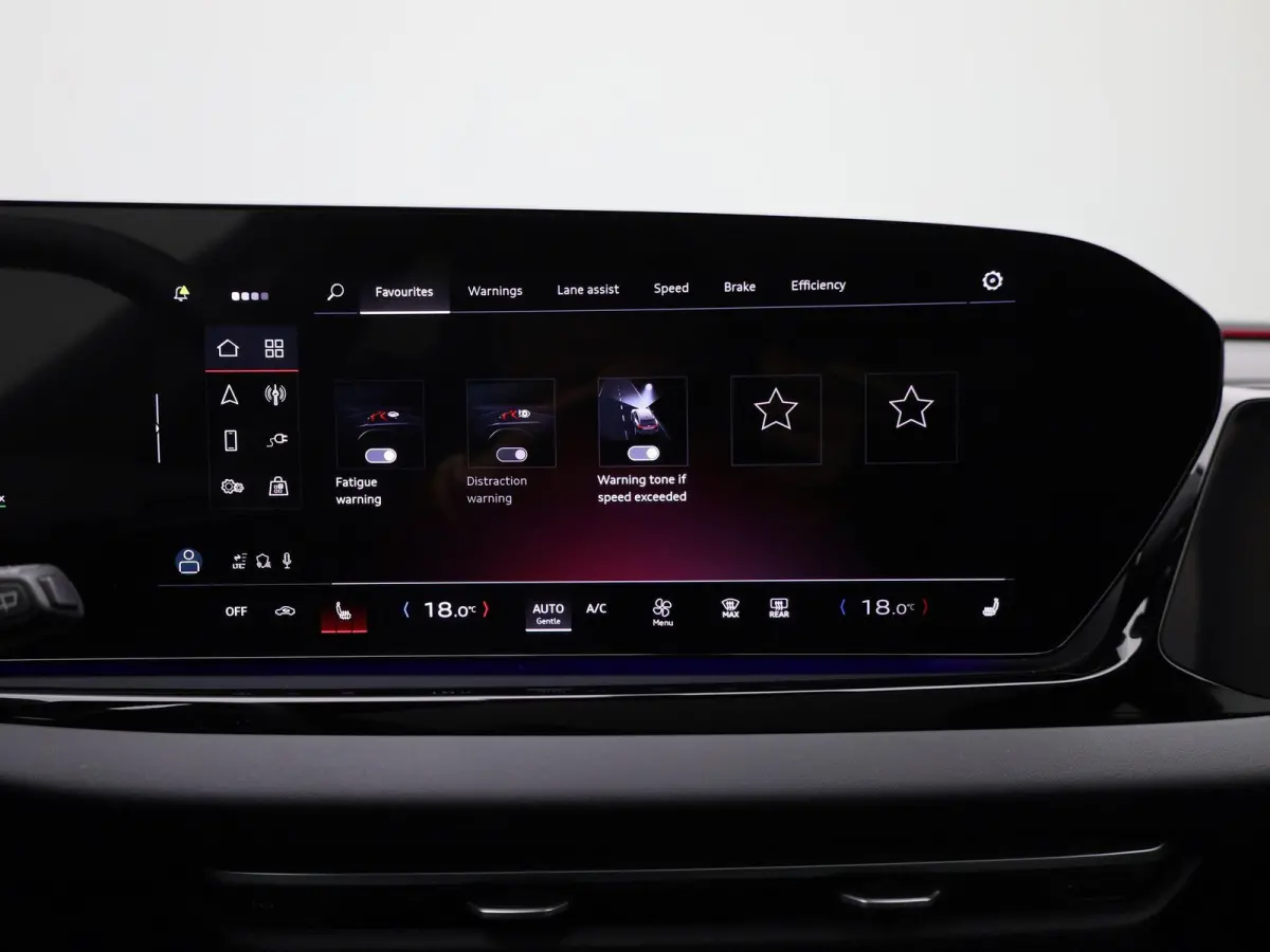 Avant 2.0 quattro S edition 299 PK | S-line | Automaat | 360 Camera | Panorama glasdak | Adaptive Cruise Control | Stoelverwarming | Virtual Cockpit | LED Matrix | Lichtmetalen velgen | Priv