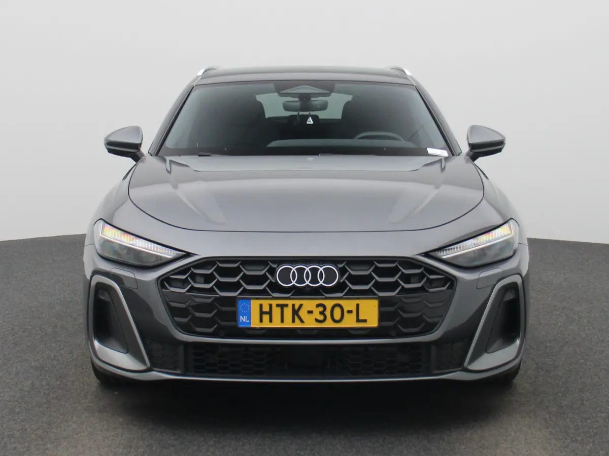 Avant 2.0 quattro S edition 299 PK | S-line | Automaat | 360 Camera | Panorama glasdak | Adaptive Cruise Control | Stoelverwarming | Virtual Cockpit | LED Matrix | Lichtmetalen velgen | Priv