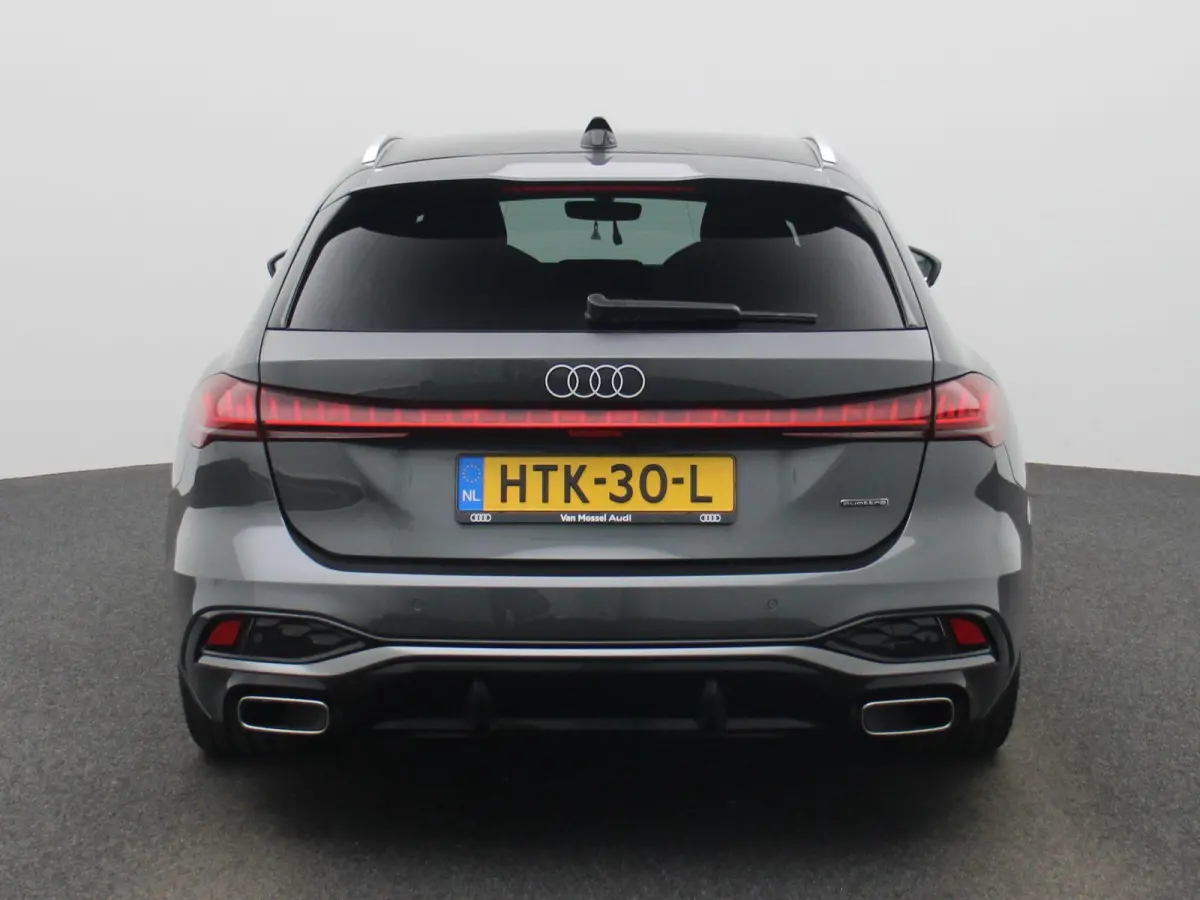 Avant 2.0 quattro S edition 299 PK | S-line | Automaat | 360 Camera | Panorama glasdak | Adaptive Cruise Control | Stoelverwarming | Virtual Cockpit | LED Matrix | Lichtmetalen velgen | Priv
