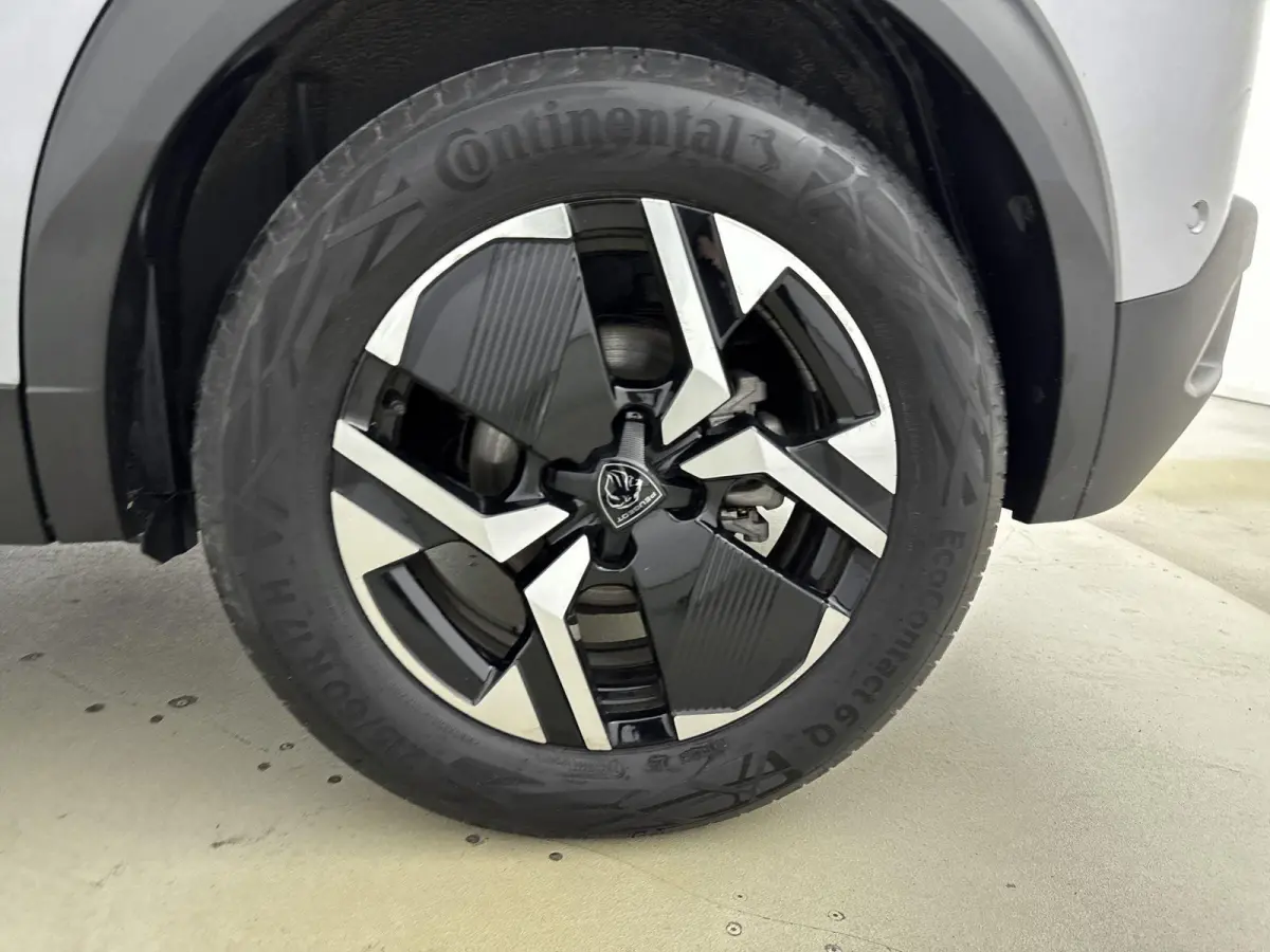 SUV EV 54 kWh 156 pk Allure Avantage | ACCU 98 % | Camera | Draadloos Carplay | Dodehoekbewaking | Navigatie | Parkeersensoren