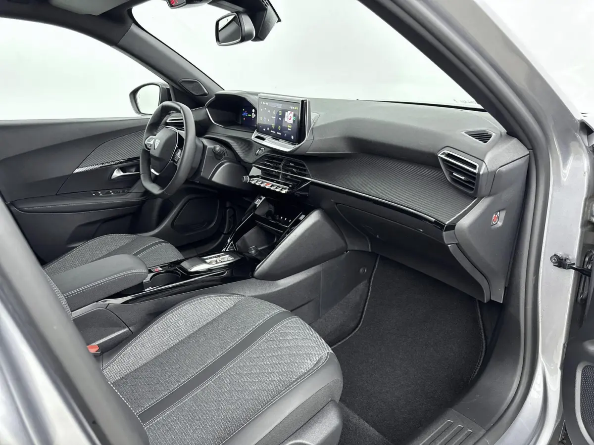SUV EV 54 kWh 156 pk Allure Avantage | ACCU 98 % | Camera | Draadloos Carplay | Dodehoekbewaking | Navigatie | Parkeersensoren