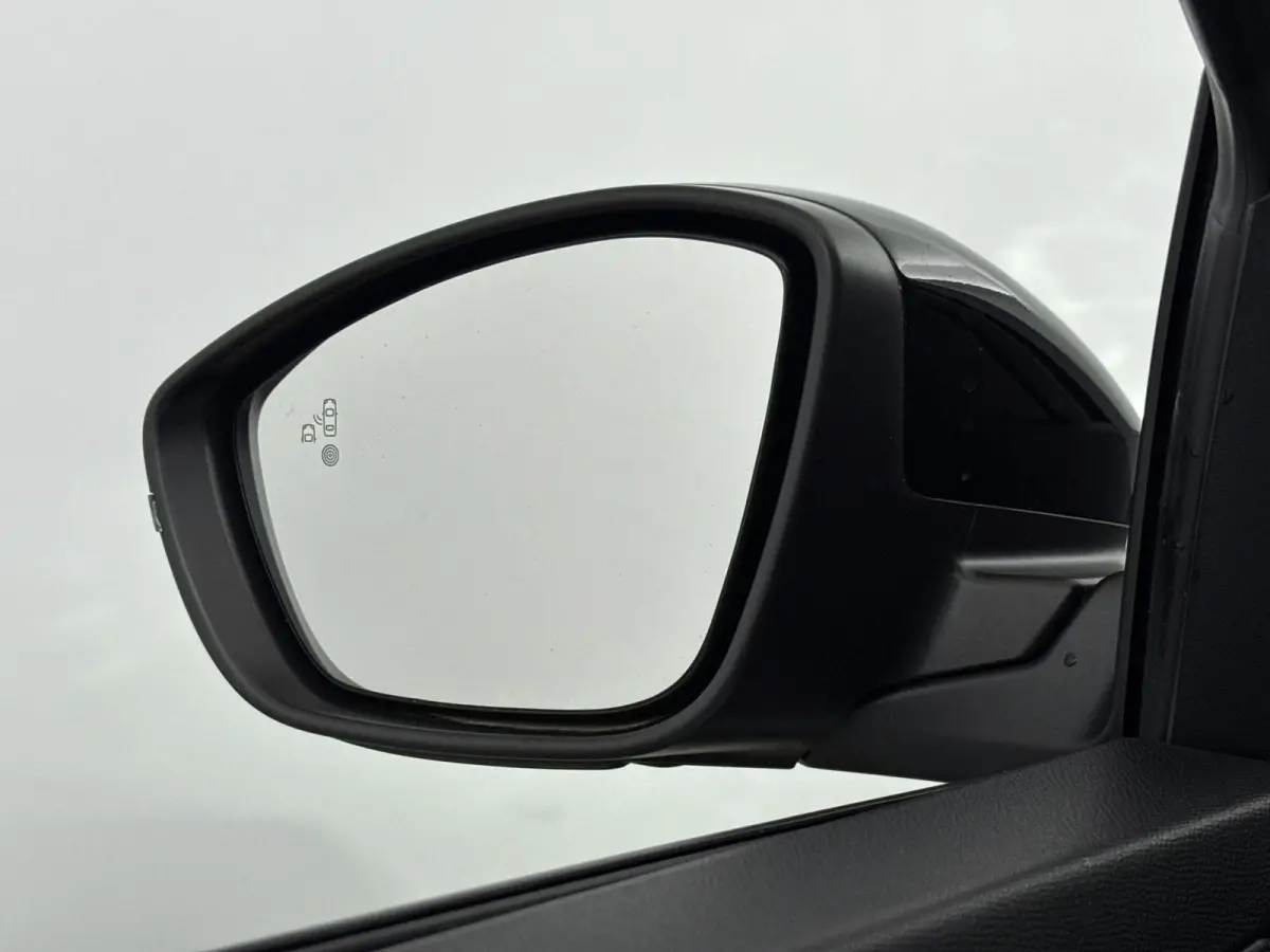 SUV EV 54 kWh 156 pk Allure Avantage | ACCU 98 % | Camera | Draadloos Carplay | Dodehoekbewaking | Navigatie | Parkeersensoren