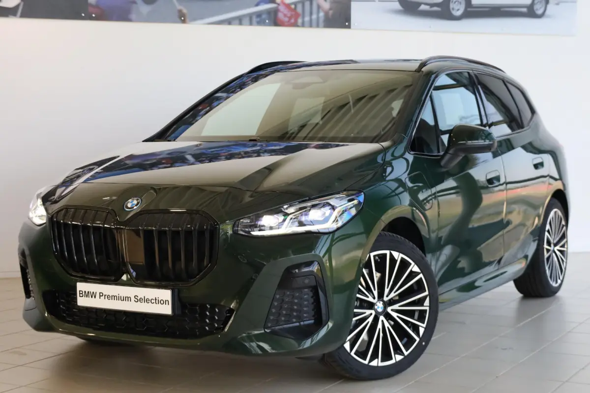 225e xDrive | M Sport Pro | Panoramadak | Head-Up Display | Harman/Kardon | Driving Assistant Plus
