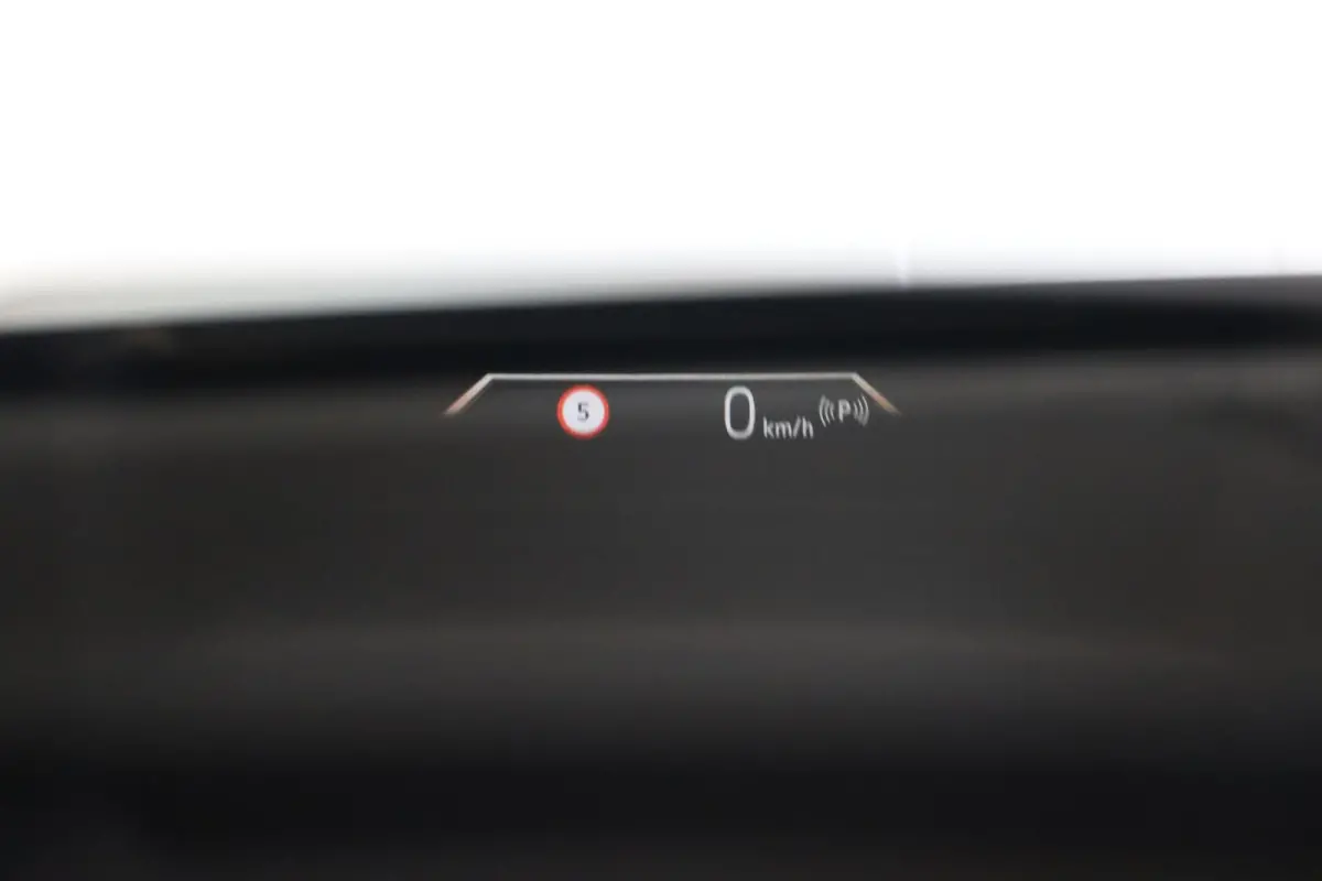 225e xDrive | M Sport Pro | Panoramadak | Head-Up Display | Harman/Kardon | Driving Assistant Plus