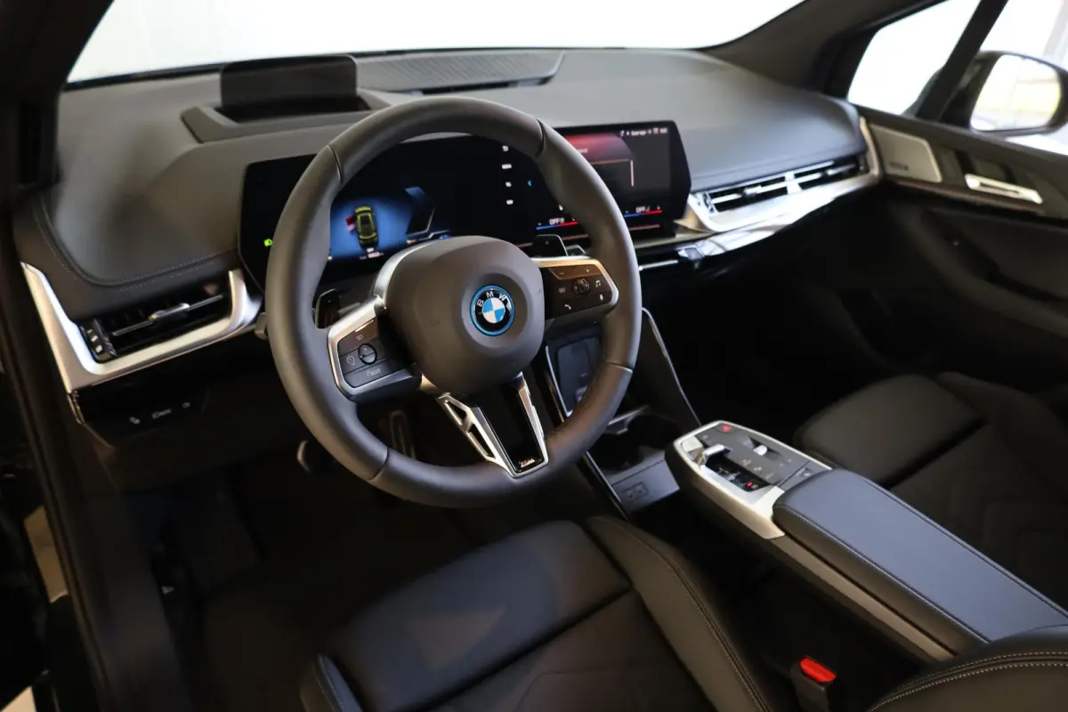 225e xDrive | M Sport Pro | Panoramadak | Head-Up Display | Harman/Kardon | Driving Assistant Plus