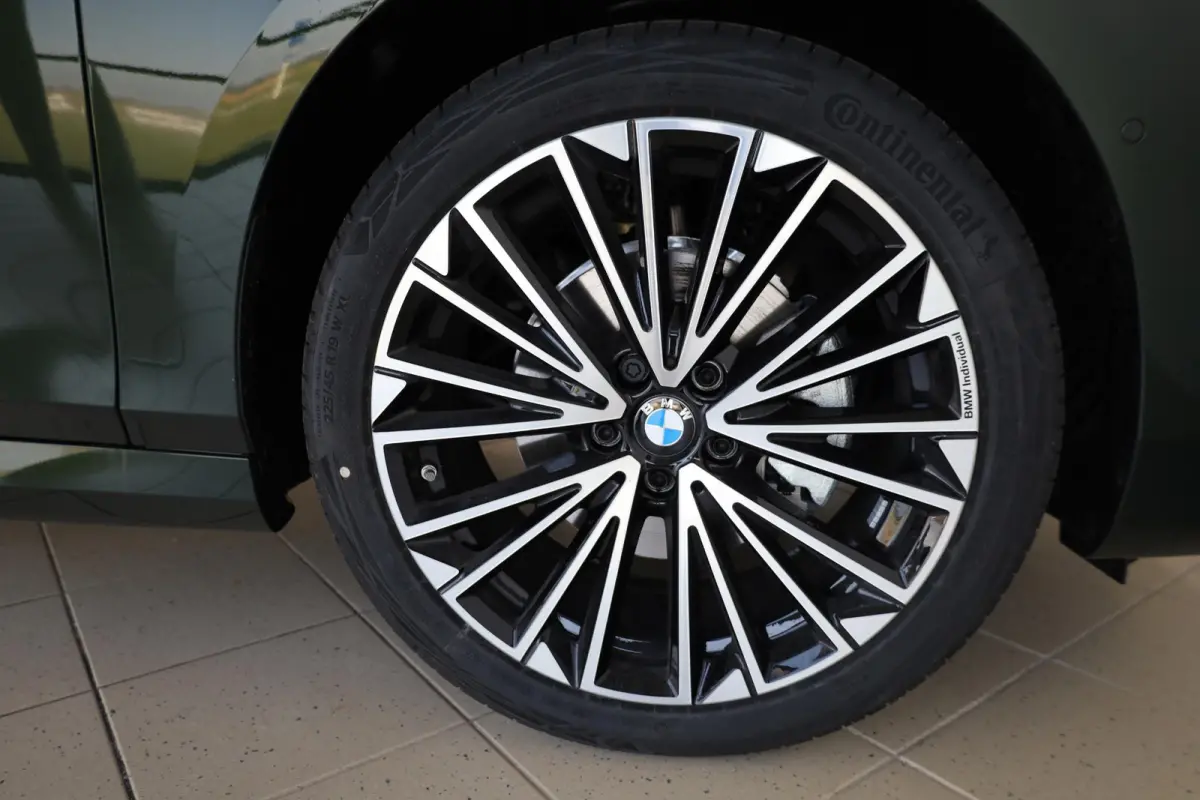 225e xDrive | M Sport Pro | Panoramadak | Head-Up Display | Harman/Kardon | Driving Assistant Plus