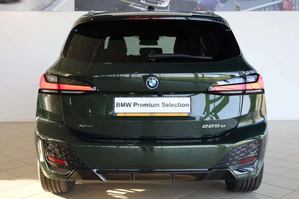 225e xDrive | M Sport Pro | Panoramadak | Head-Up Display | Harman/Kardon | Driving Assistant Plus