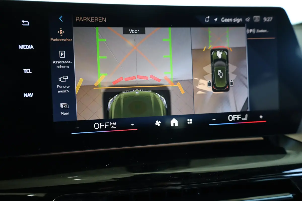 225e xDrive | M Sport Pro | Panoramadak | Head-Up Display | Harman/Kardon | Driving Assistant Plus