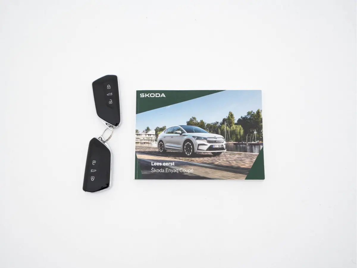 85 Sportline [ 3-Fase-11kW] {SoH-95%} (INCL-BTW) Aut. *PANO |  LEATHER-ALCANTARA | FULL-LED | BLINDSPOT | HEATED-SPORTSEATS | CAMERA | KEYLESS | PRIVACY-GLASS | ADAPTIVE-CRUISE | SHIFTPADDLE