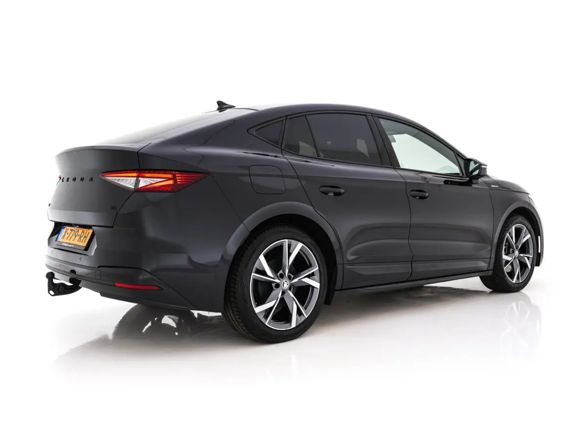 85 Sportline [ 3-Fase-11kW] {SoH-95%} (INCL-BTW) Aut. *PANO |  LEATHER-ALCANTARA | FULL-LED | BLINDSPOT | HEATED-SPORTSEATS | CAMERA | KEYLESS | PRIVACY-GLASS | ADAPTIVE-CRUISE | SHIFTPADDLE