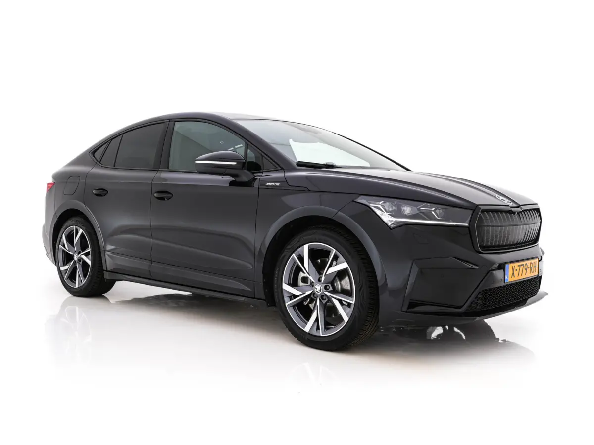 85 Sportline [ 3-Fase-11kW] {SoH-95%} (INCL-BTW) Aut. *PANO |  LEATHER-ALCANTARA | FULL-LED | BLINDSPOT | HEATED-SPORTSEATS | CAMERA | KEYLESS | PRIVACY-GLASS | ADAPTIVE-CRUISE | SHIFTPADDLE