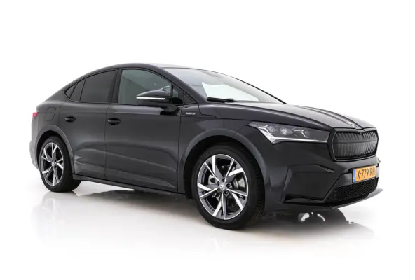 85 Sportline [ 3-Fase-11kW] {SoH-95%} (INCL-BTW) Aut. *PANO |  LEATHER-ALCANTARA | FULL-LED | BLINDSPOT | HEATED-SPORTSEATS | CAMERA | KEYLESS | PRIVACY-GLASS | ADAPTIVE-CRUISE | SHIFTPADDLE