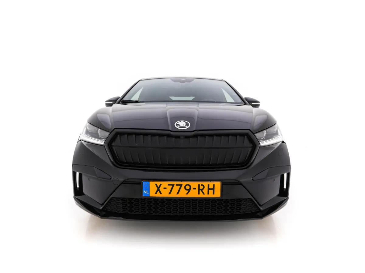 85 Sportline [ 3-Fase-11kW] {SoH-95%} (INCL-BTW) Aut. *PANO |  LEATHER-ALCANTARA | FULL-LED | BLINDSPOT | HEATED-SPORTSEATS | CAMERA | KEYLESS | PRIVACY-GLASS | ADAPTIVE-CRUISE | SHIFTPADDLE