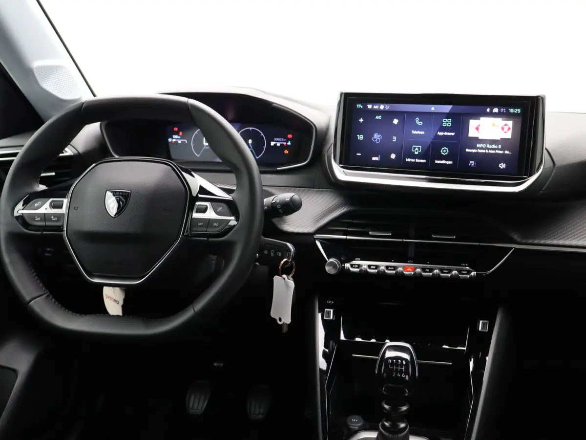 1.2 PureTech 100 Allure Cruise Control | Climate Control | Apple Carplay/Android Auto