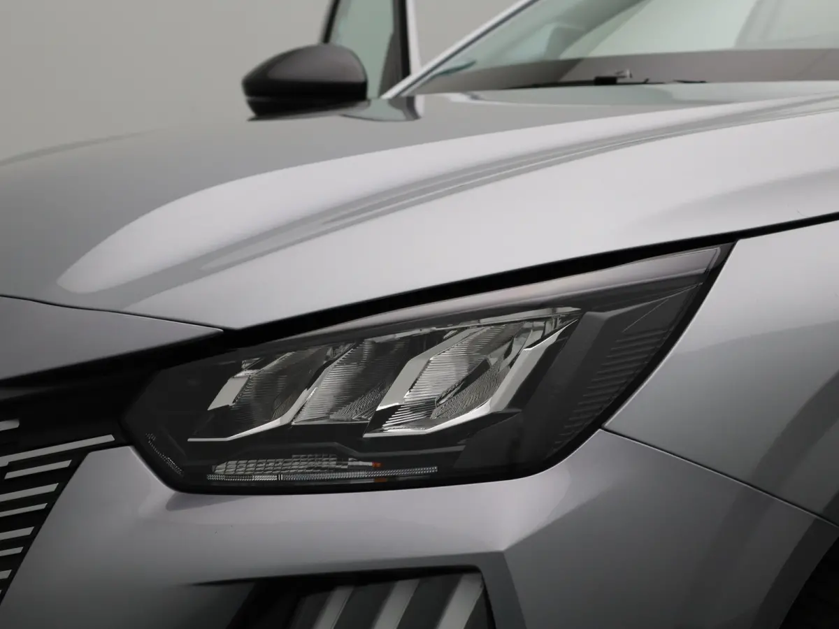 1.2 PureTech 100 Allure Cruise Control | Climate Control | Apple Carplay/Android Auto
