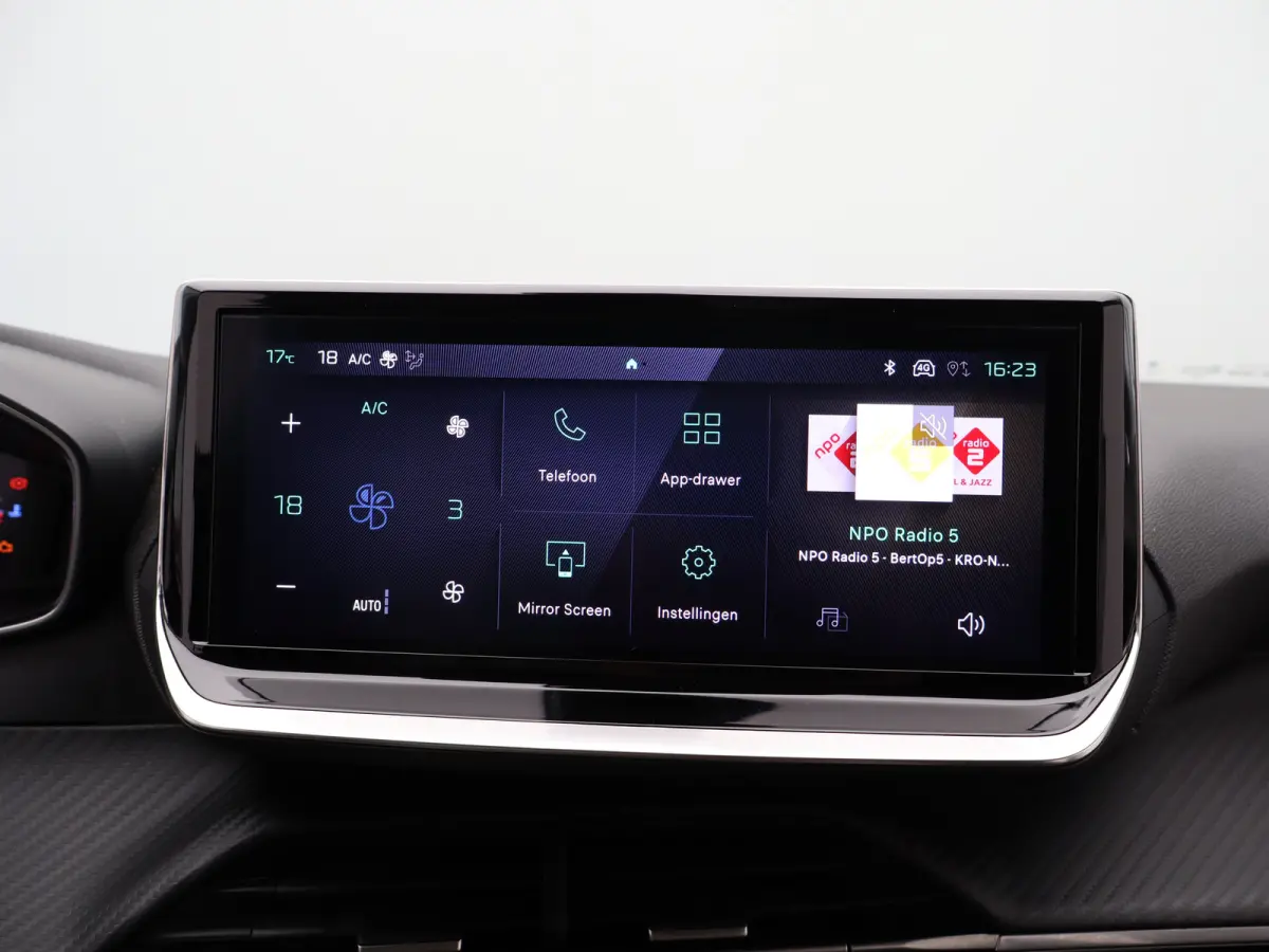 1.2 PureTech 100 Allure Cruise Control | Climate Control | Apple Carplay/Android Auto