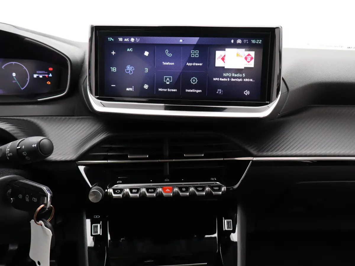 1.2 PureTech 100 Allure Cruise Control | Climate Control | Apple Carplay/Android Auto