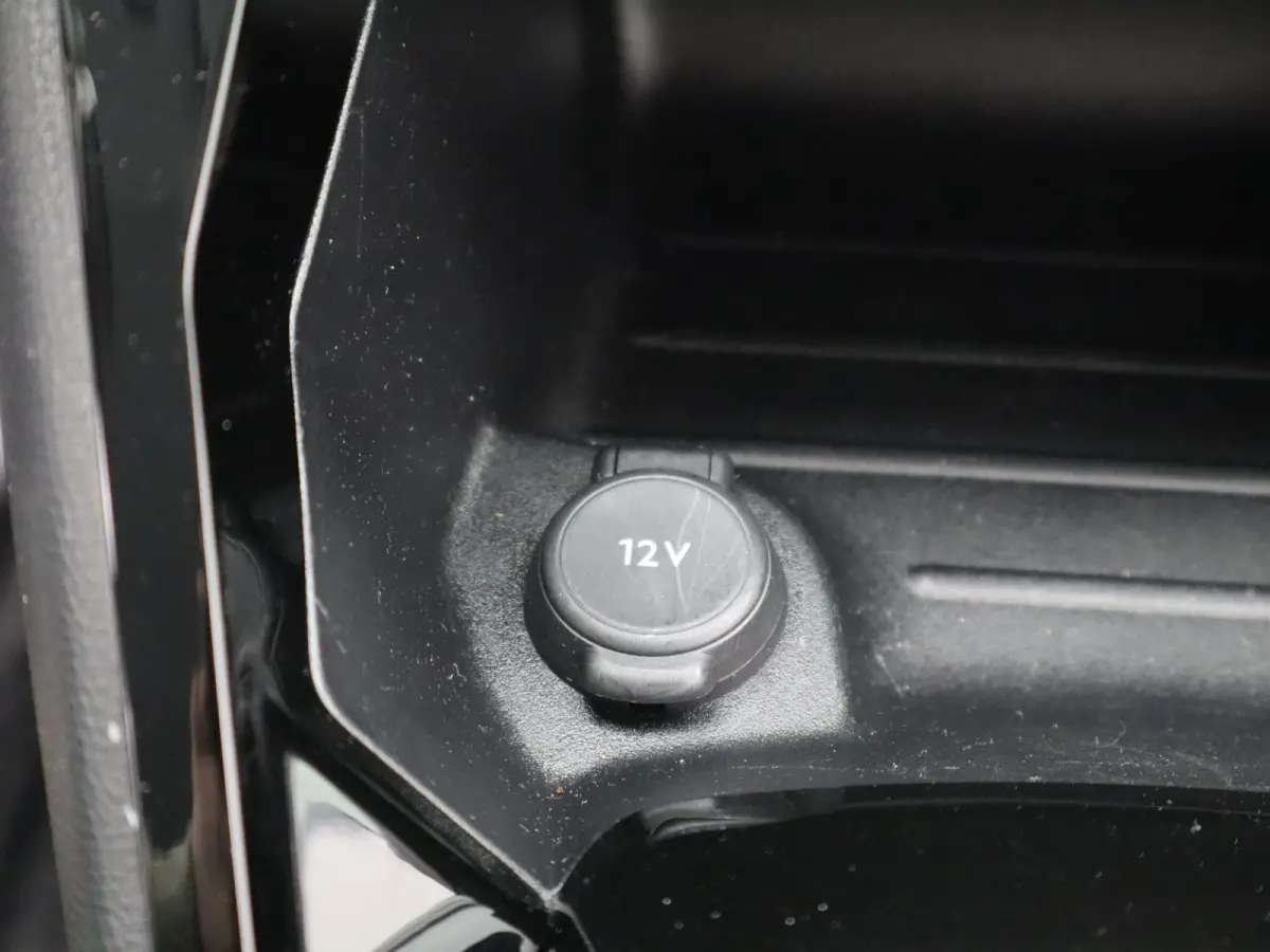 1.2 PureTech 100 Allure Cruise Control | Climate Control | Apple Carplay/Android Auto