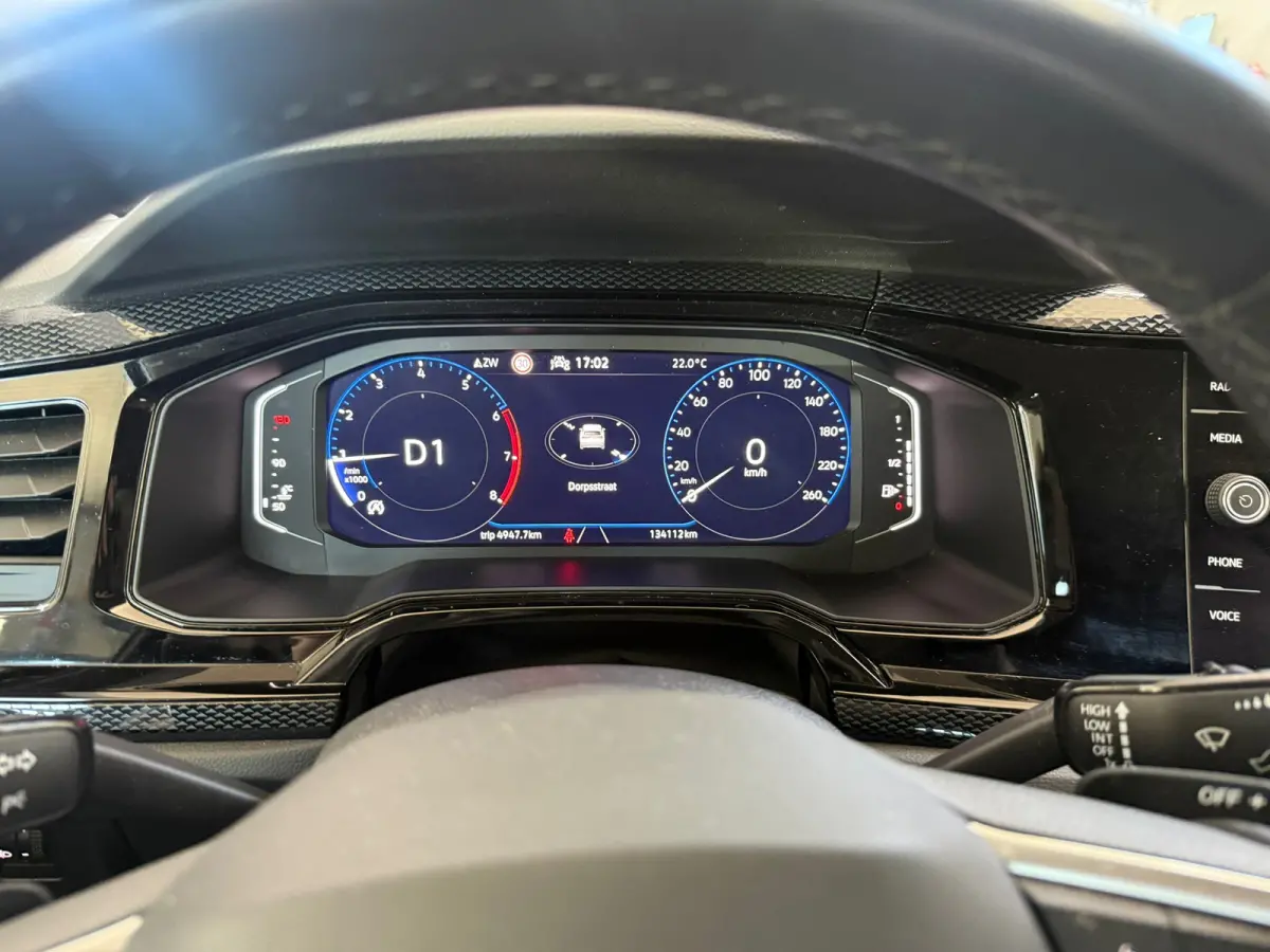 1.0 TSI Life Business, Stoelverwarming,Apple Carplay/Android,Navigatie,Cruise control