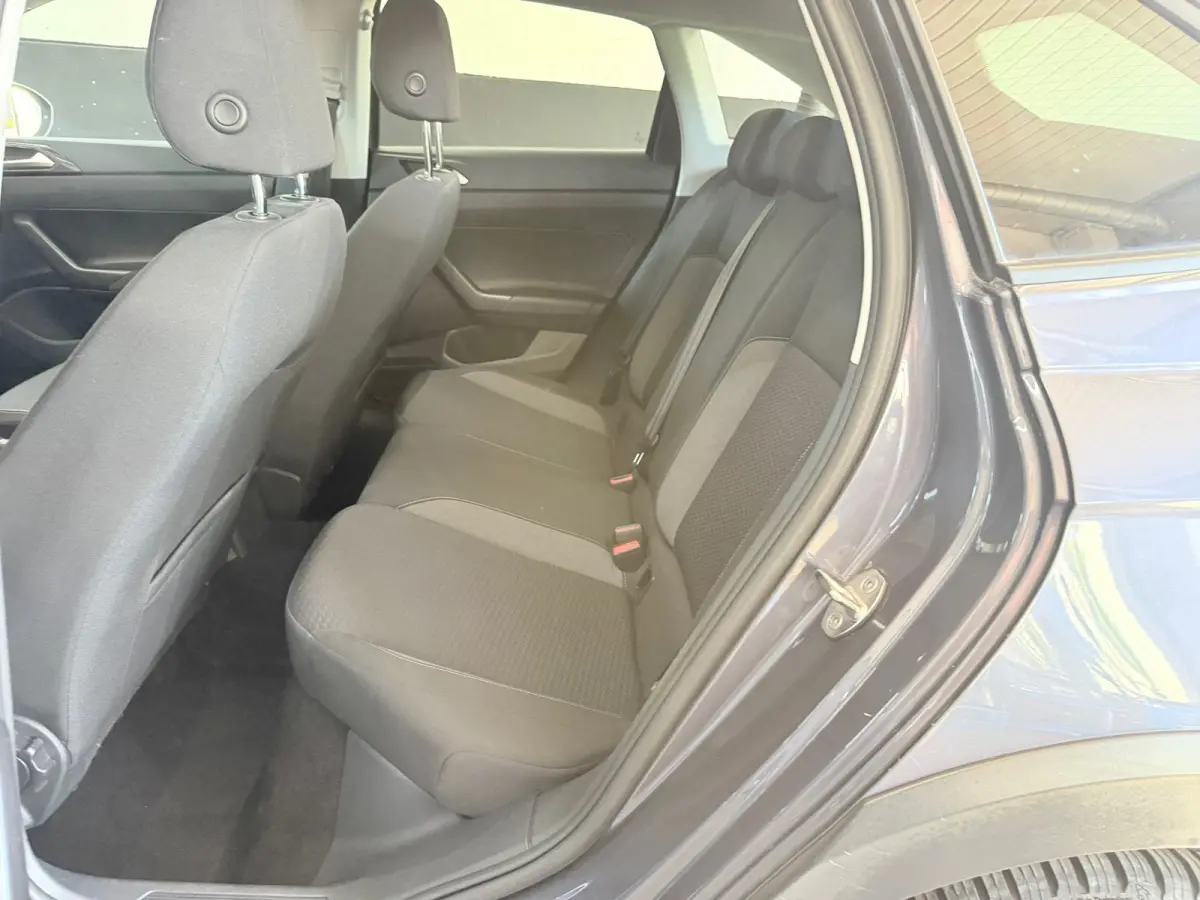 1.0 TSI Life Business, Stoelverwarming,Apple Carplay/Android,Navigatie,Cruise control