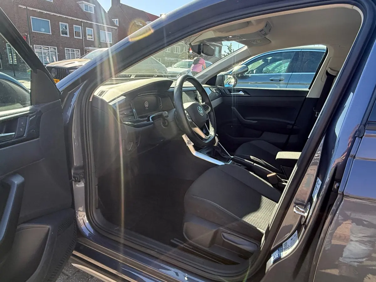 1.0 TSI Life Business, Stoelverwarming,Apple Carplay/Android,Navigatie,Cruise control