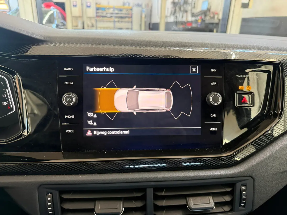 1.0 TSI Life Business, Stoelverwarming,Apple Carplay/Android,Navigatie,Cruise control
