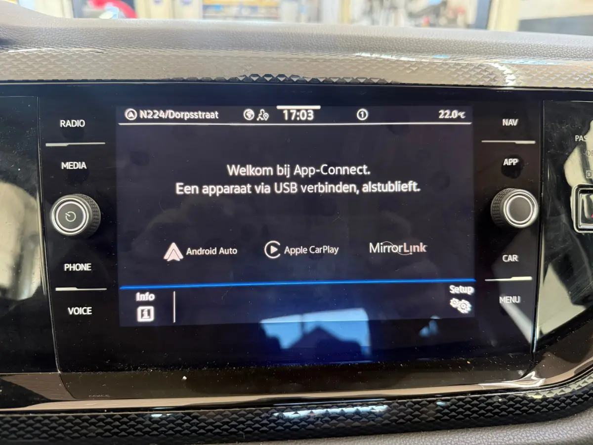 1.0 TSI Life Business, Stoelverwarming,Apple Carplay/Android,Navigatie,Cruise control