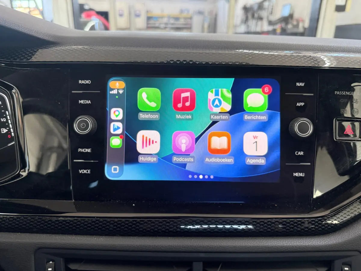 1.0 TSI Life Business, Stoelverwarming,Apple Carplay/Android,Navigatie,Cruise control