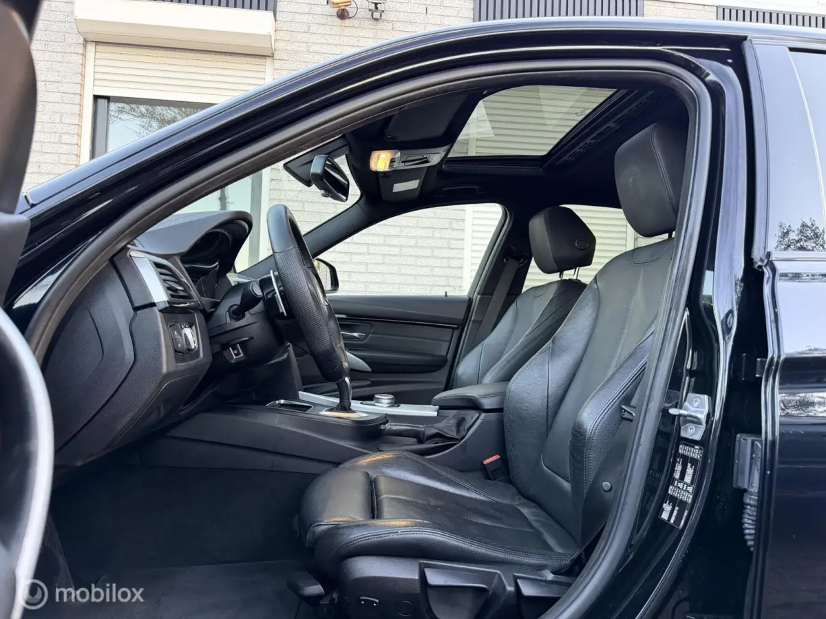 320i M Sport Edition|VIRTUAL|PANO|TREKHAAK