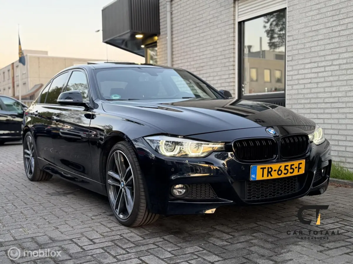 320i M Sport Edition|VIRTUAL|PANO|TREKHAAK