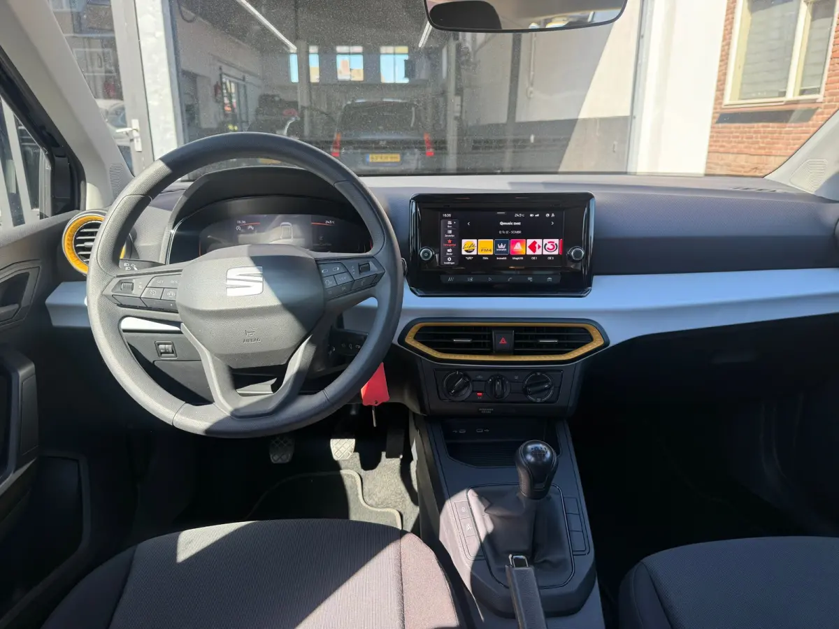 1.0 EcoTSI Reference, Apple Carplay/Android,Navigatie,Airco,Cruise control