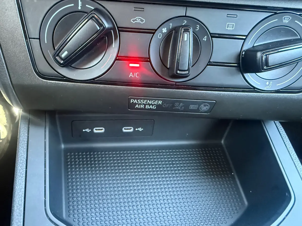 1.0 EcoTSI Reference, Apple Carplay/Android,Navigatie,Airco,Cruise control