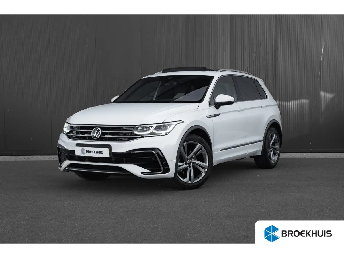 1.5 TSI 150pk 7-DSG R-Line Business+ | Panoramadak | 360 Camera | Head-Up | Dodehoeksensor | 19"