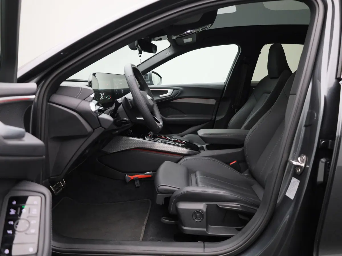 Avant 2.0 quattro S edition 299 PK | SoH 98% | 299 PK | S-line | Automaat | 360 Camera | Panorama glasdak | Adaptive Cruise Control | Stoelverwarming | Virtual Cockpit | LED Matrix | Lichtme
