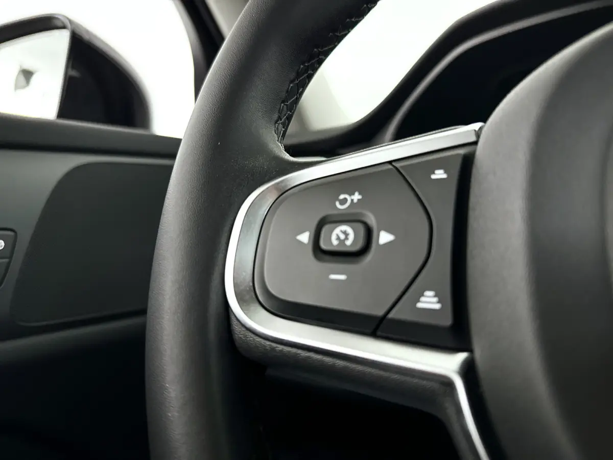 B4 Core | Park assist | Stoel- en Stuurverwarming | Cruise control