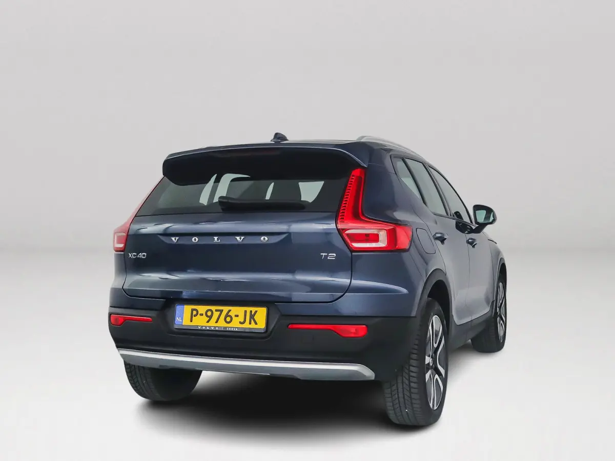 T2 Momentum Business | Park assist | Cruise control | Navigatie | Elektrische achterklep