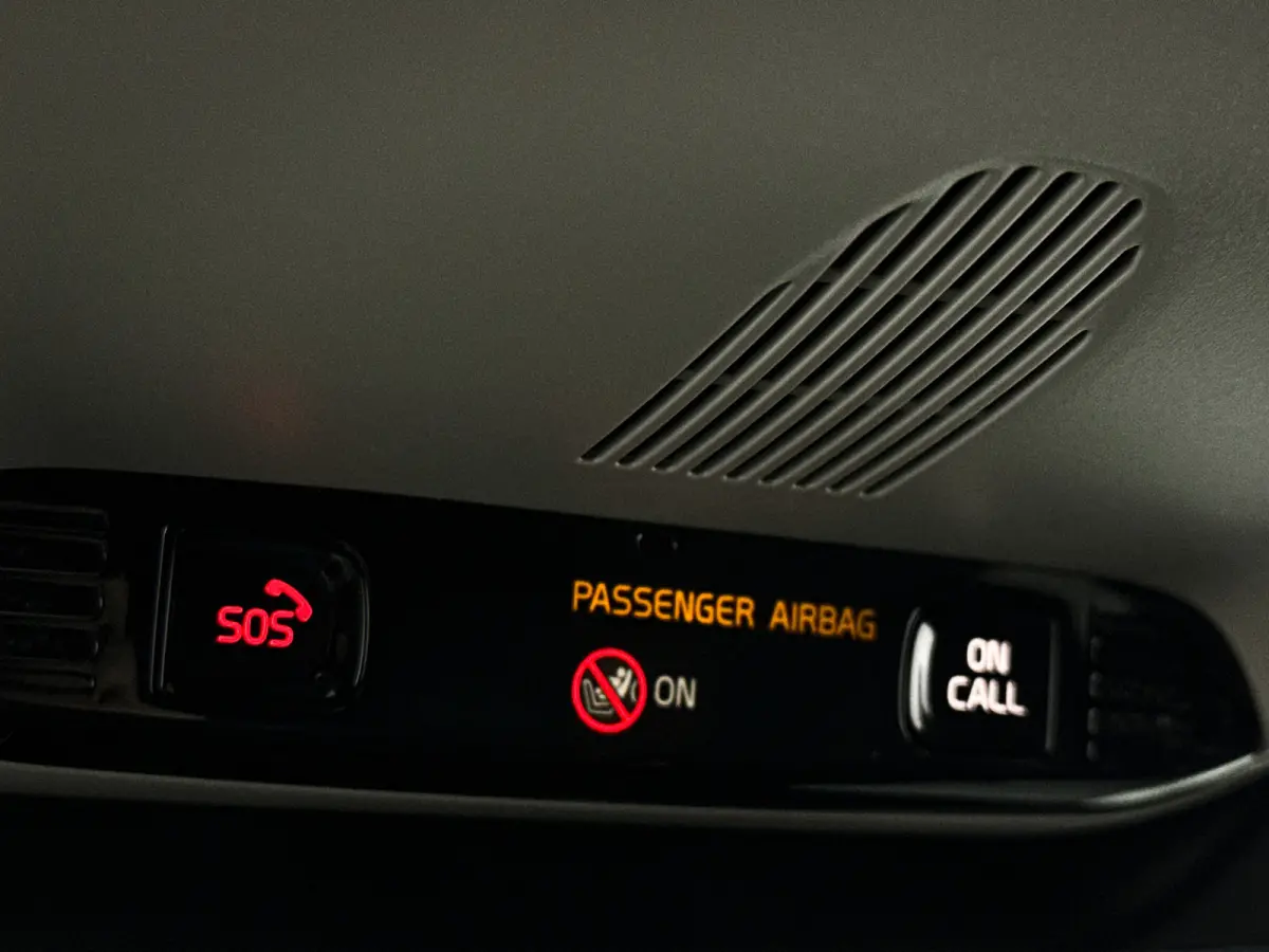 T2 Momentum | Parkeercamera | Cruise control | Navigatie | Climate control