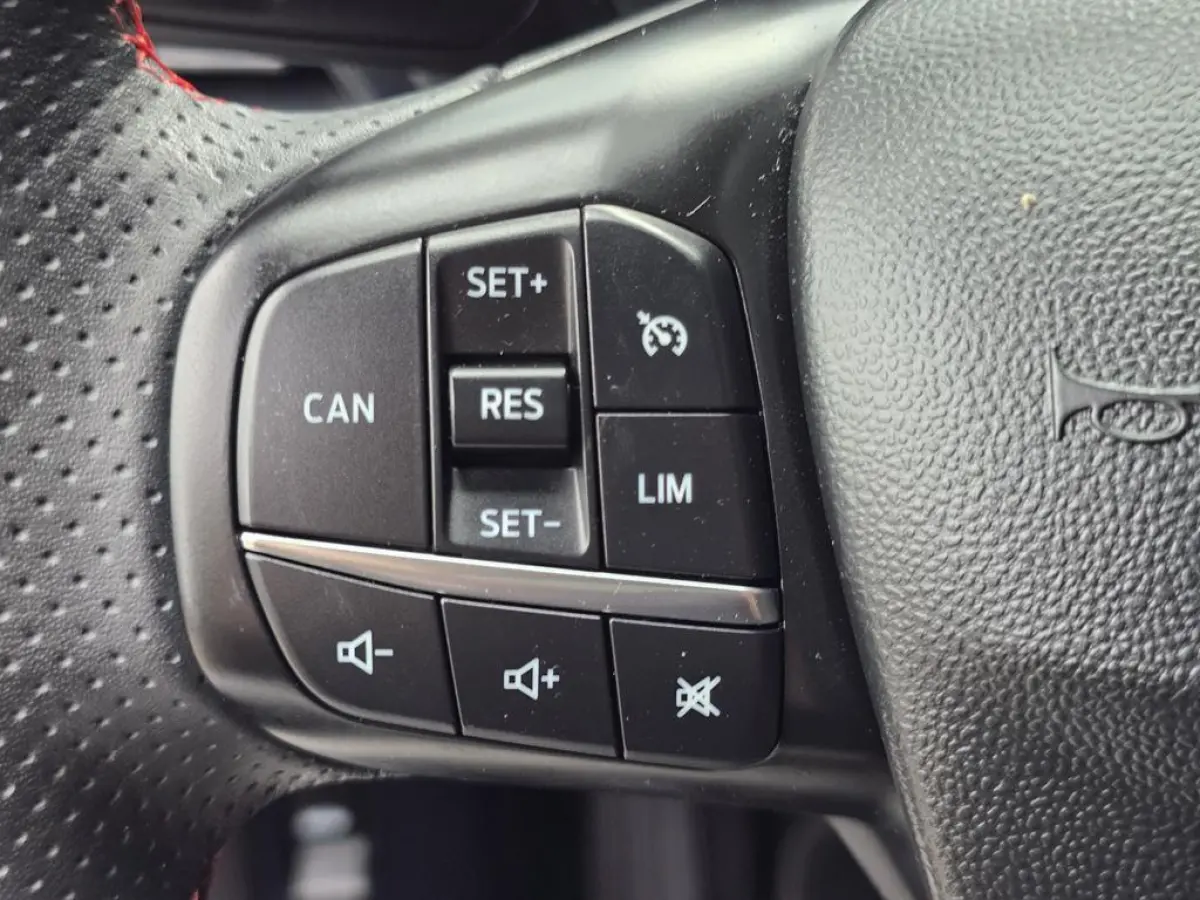 1.0 EcoBoost ST-Line X Clima|Navi|LED|Winterpack|Nap!!