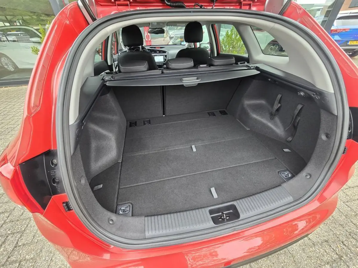 Cee'd 1.0 T-GDi DynamicLine Clima|Cruise|Navi|Trekhaak|UNIEK 18dkm NAP!!!!