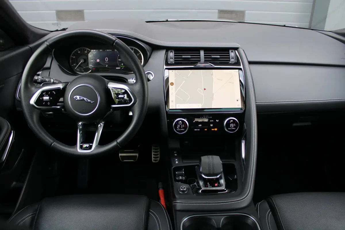 1.5 P300e AWD R-Dynamic HSE | panoramadak | meridian sound | black pack | adap. cruise | leder | bliss | NL auto